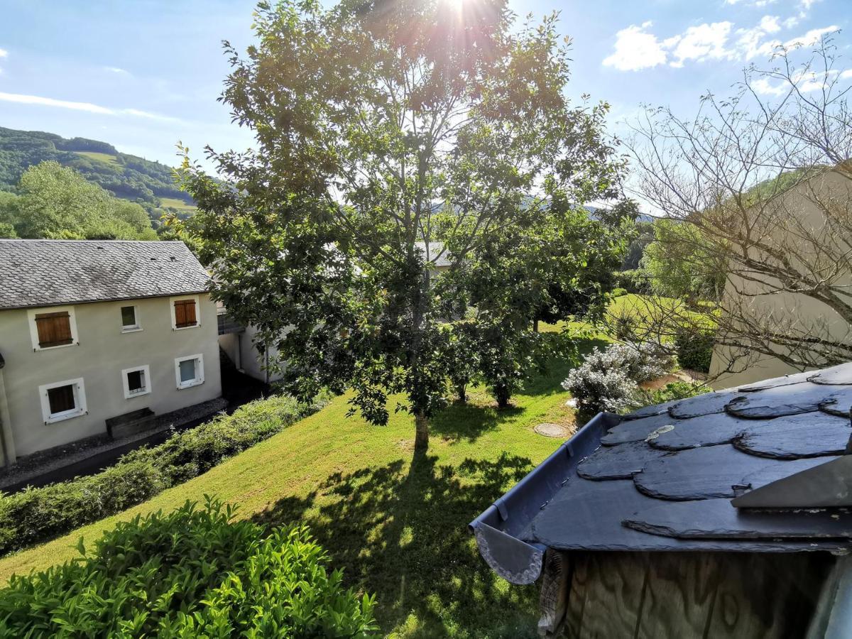 Au 11 T3 Duplex, Village Vacances, Piscines, Parking Saint-Geniez-dʼOlt Eksteriør billede